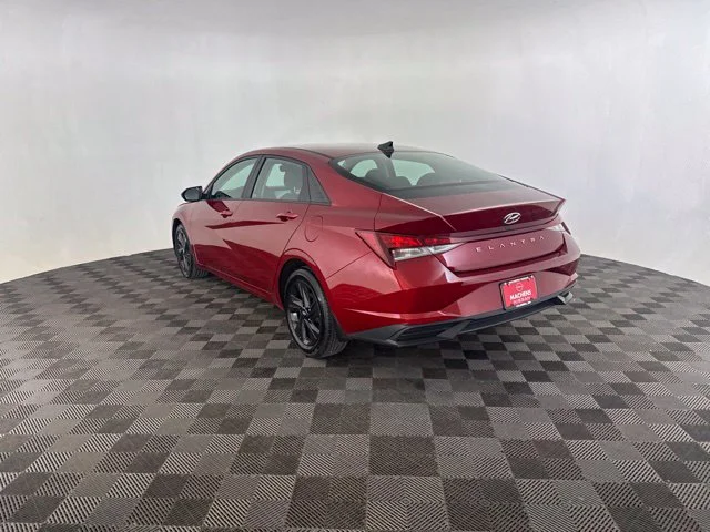 Used 2023 Red Hyundai SEL image 10