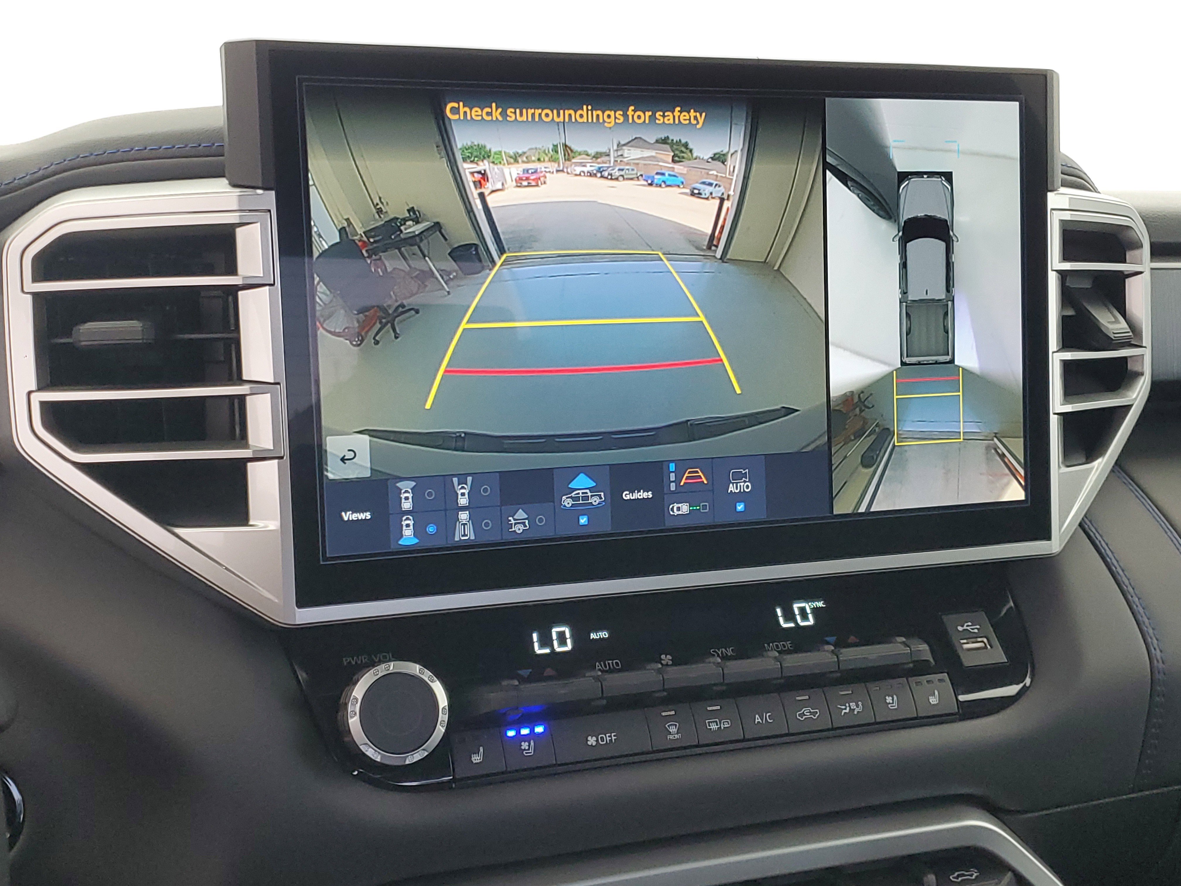 Used 2025 Magnetic Gray Metallic Toyota Platinum image 28