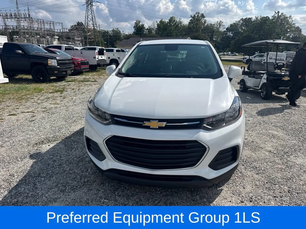 Used 2020 SUMMIT WHITE Chevrolet LS image 8
