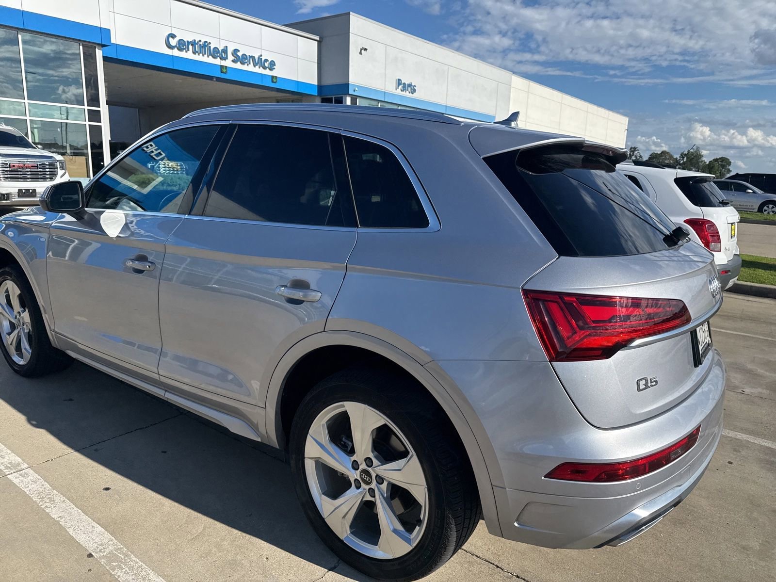 2024 Audi Q5 45 Premium Plus's photo