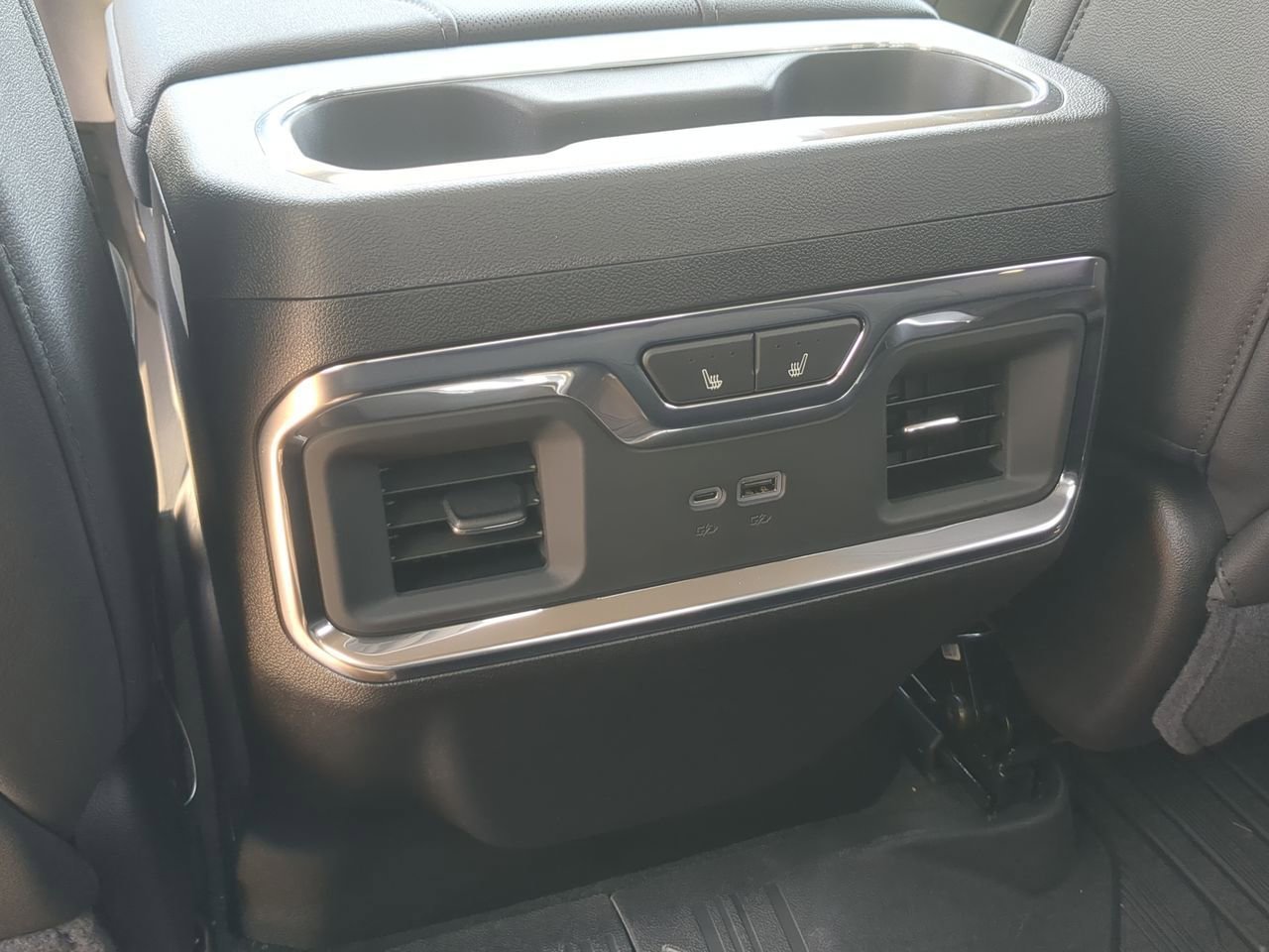 New 2026 Titanium Rush Metallic GMC SLT image 22