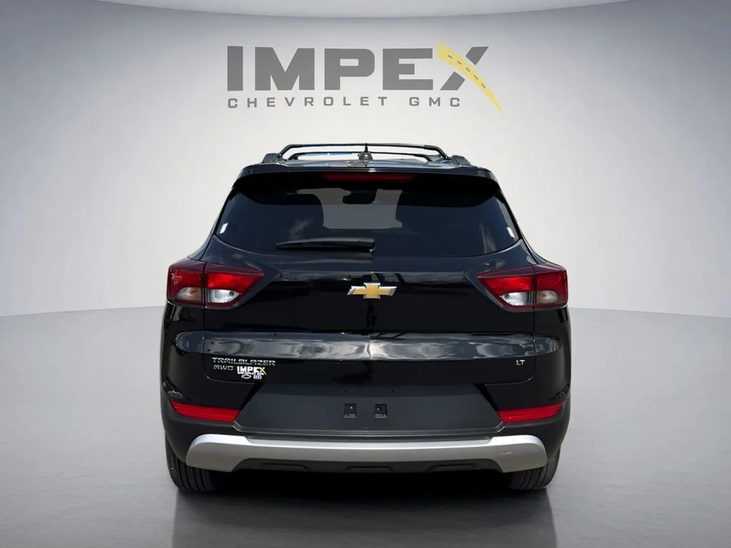Used 2023 Mosaic Black Metallic Chevrolet LT image 4