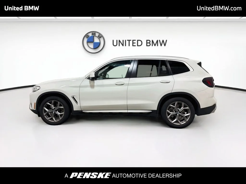 Used 2024 Alpine White BMW sDrive30i image 8