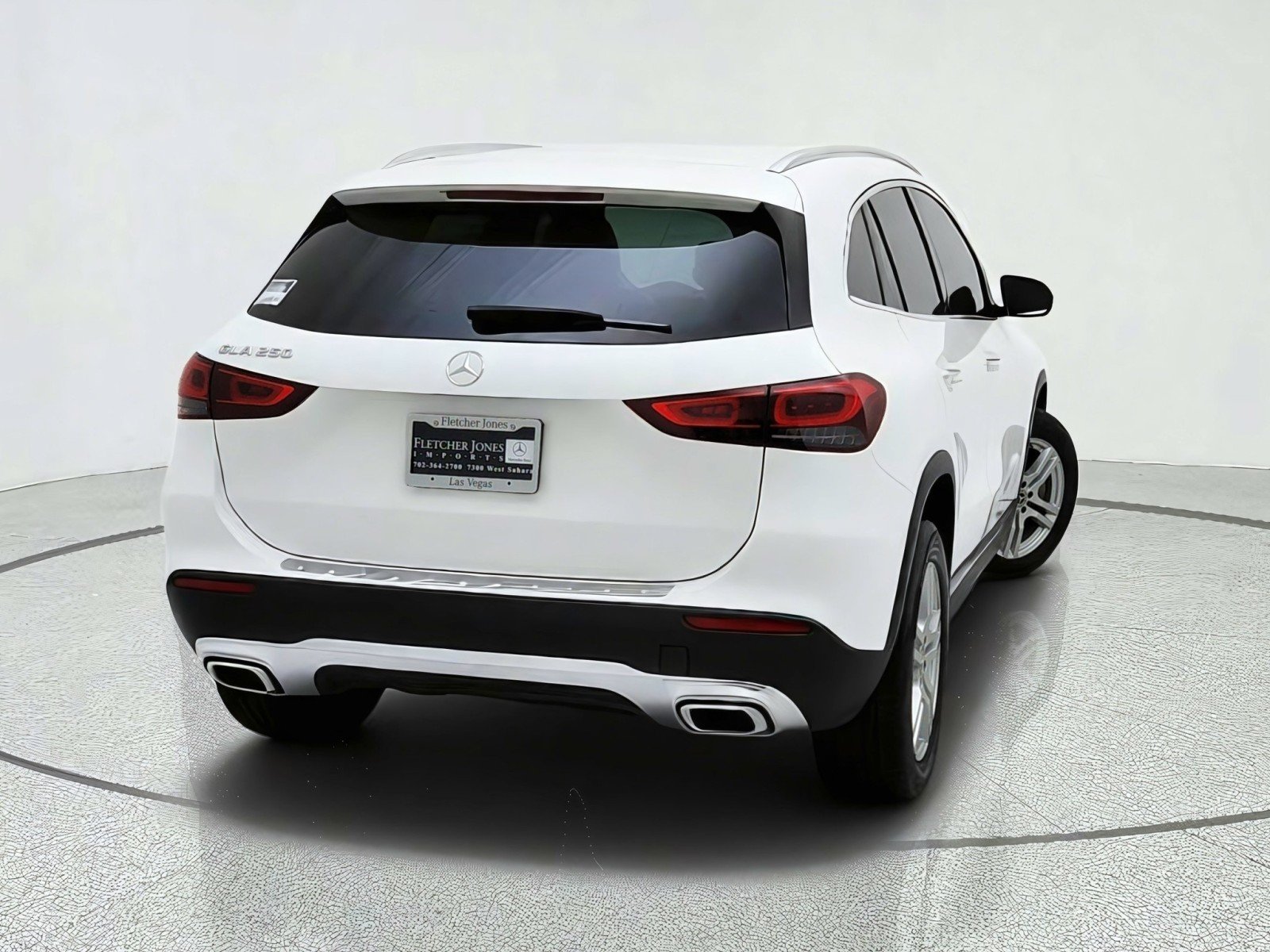 Used 2021 Polar White Mercedes-Benz GLA 250 image 9