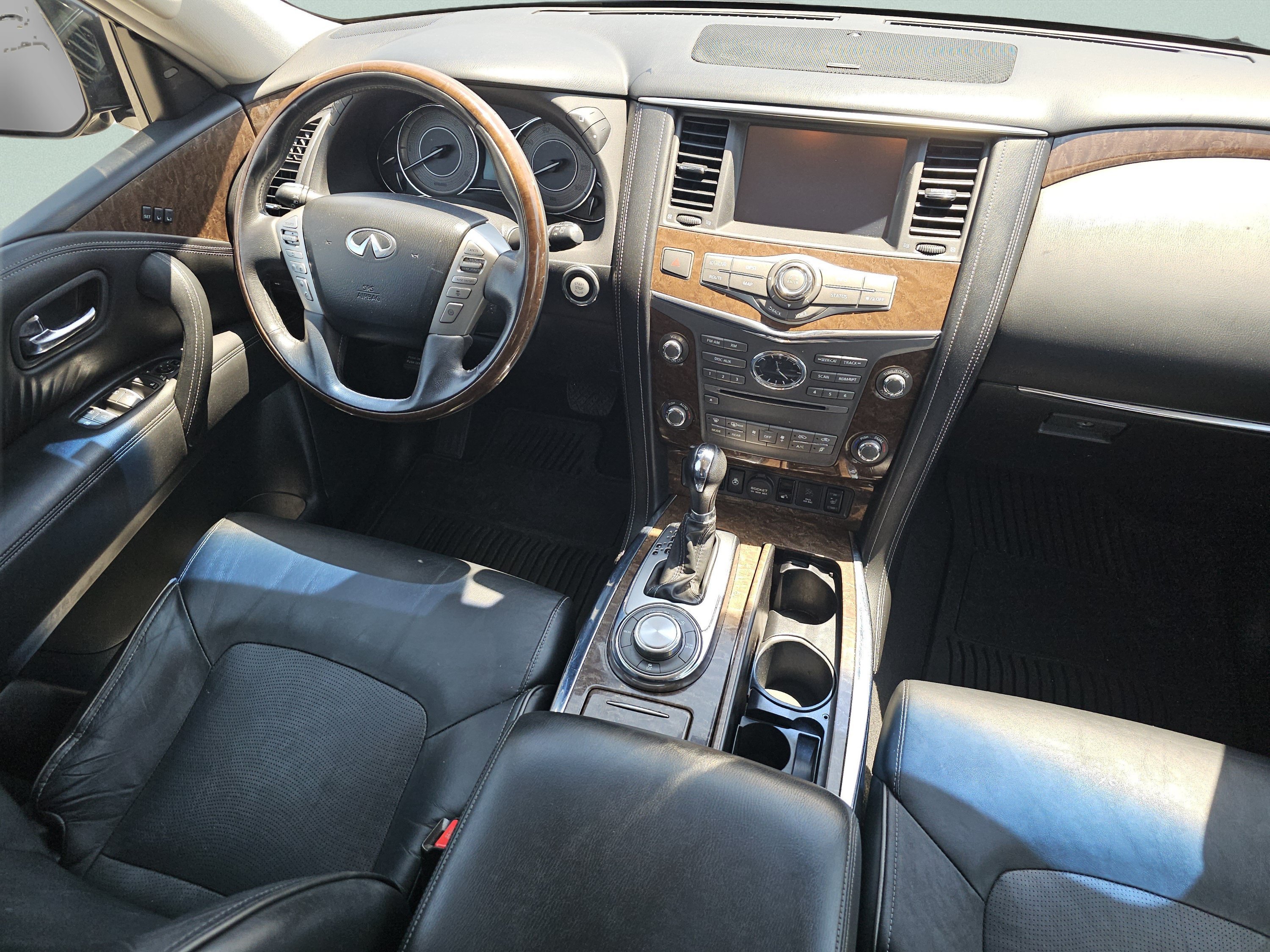 Used 2015 Black Obsidian INFINITI Base image 31