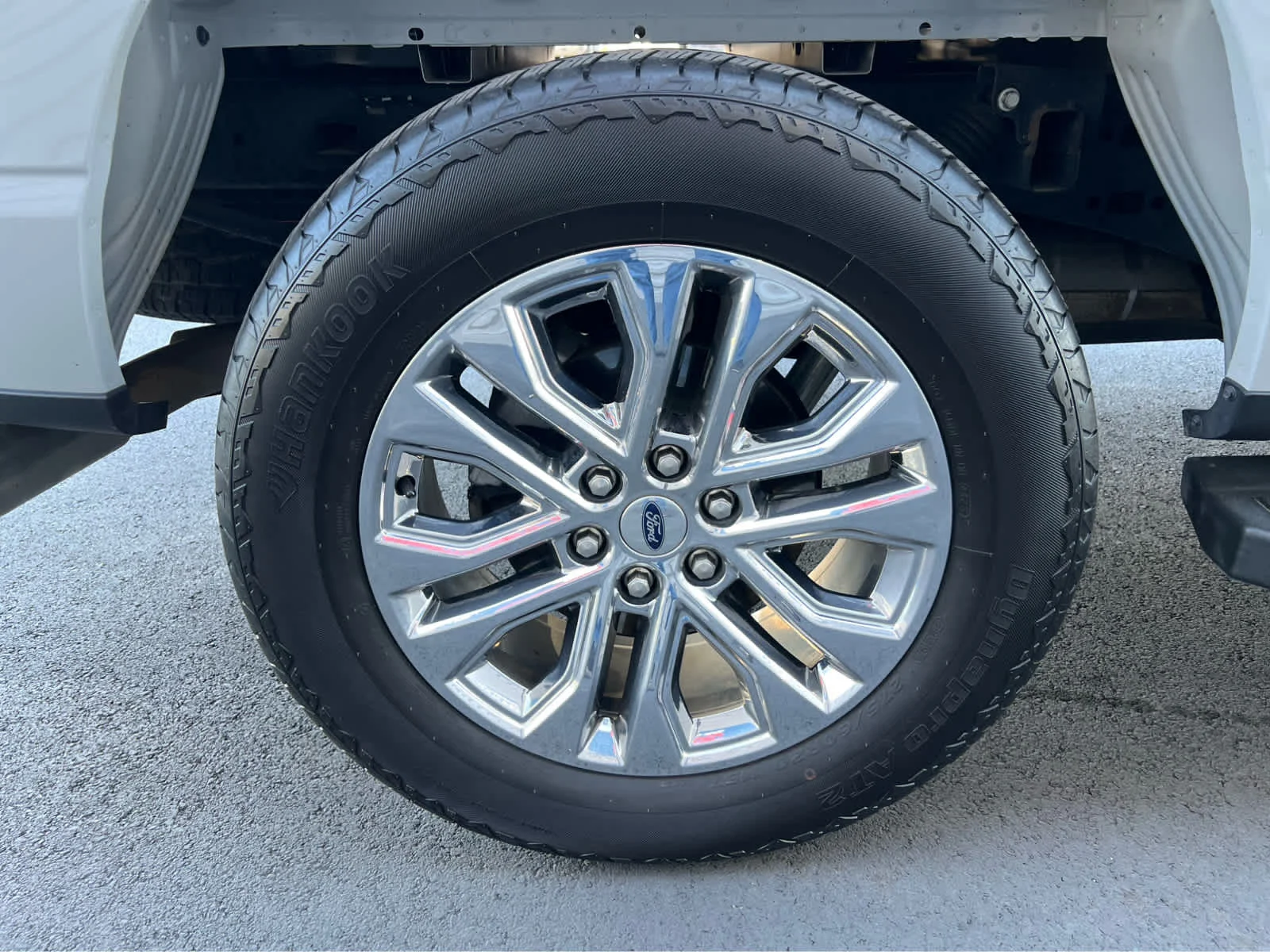 Used 2024 Avalanche Ford LARIAT image 15