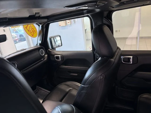 Used 2021 Black Jeep Unlimited Sahara image 33