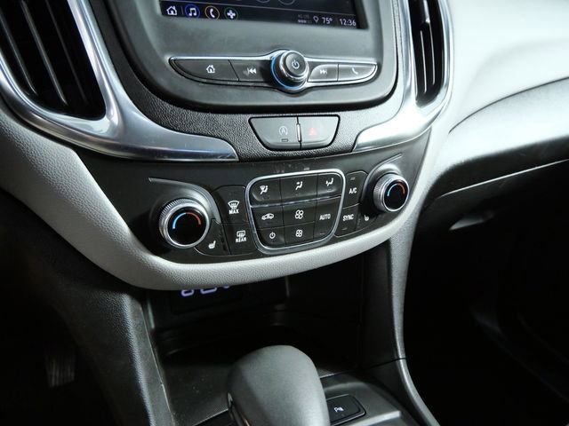 Used 2024 Gray Chevrolet LT image 18