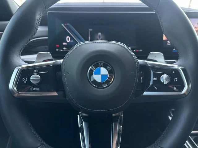 2025 BMW 7 Series 760i - Photo 23