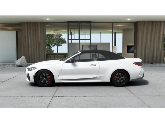 New 2027 Mineral White Metallic BMW M440i xDrive image 4