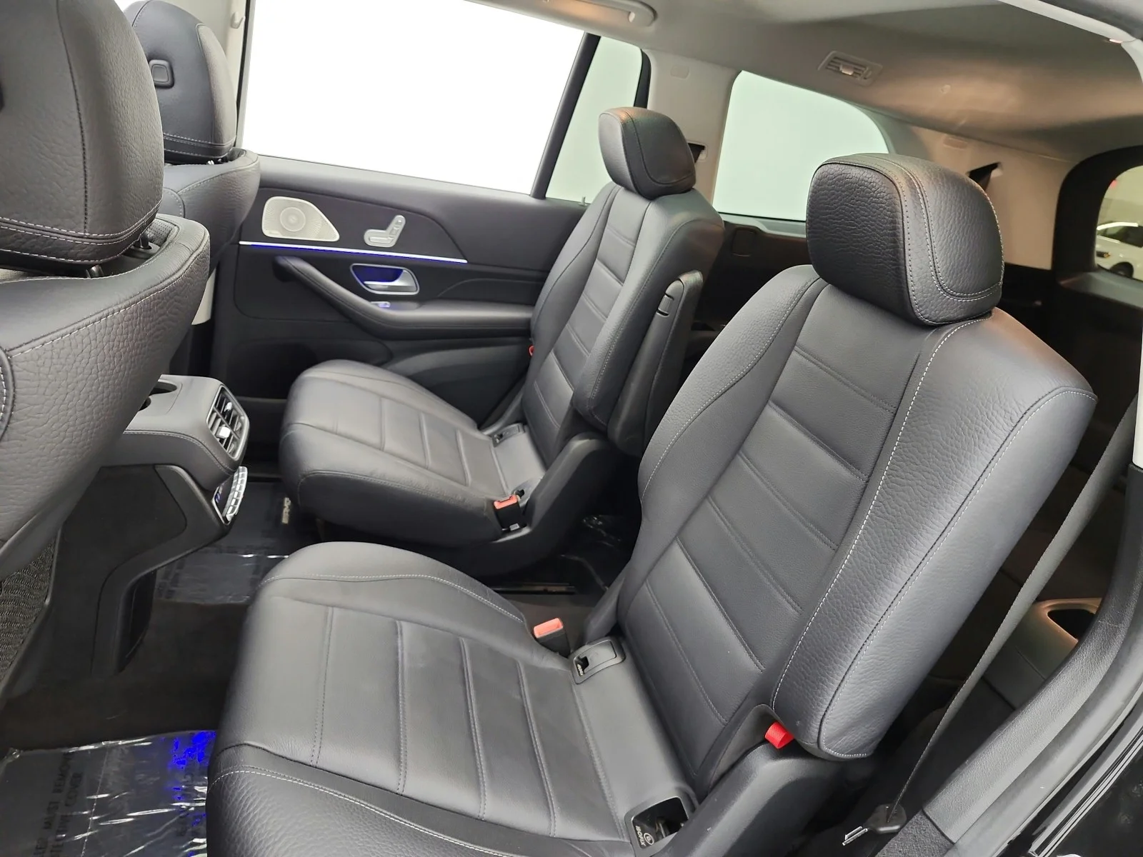 Certified Used 2023 Obsidian Black Metallic Mercedes-Benz GLS 580 4MATIC® SUV image 23
