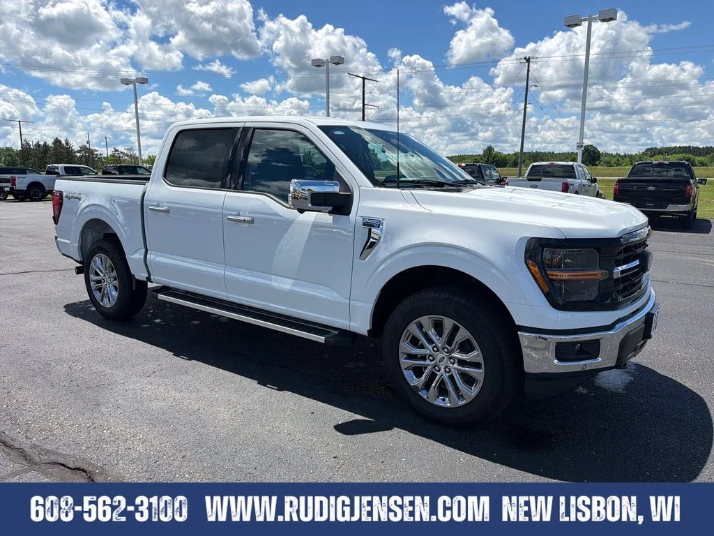 New 2026 Oxford White Ford XLT image 9