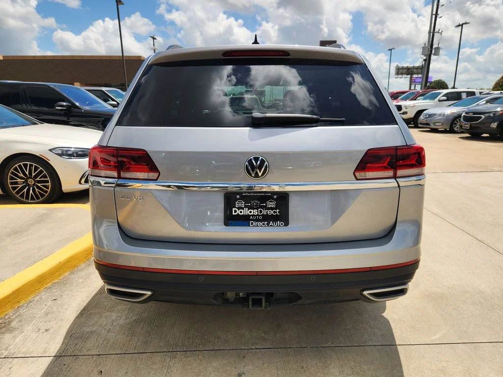 Used 2023 Pyrite Silver Metallic Volkswagen 3.6L V6 SE w/Technology image 8