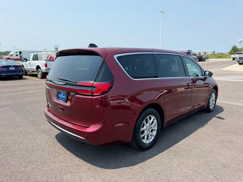 Certified Used 2023 Velvet Red Pearlcoat Chrysler Touring L image 5