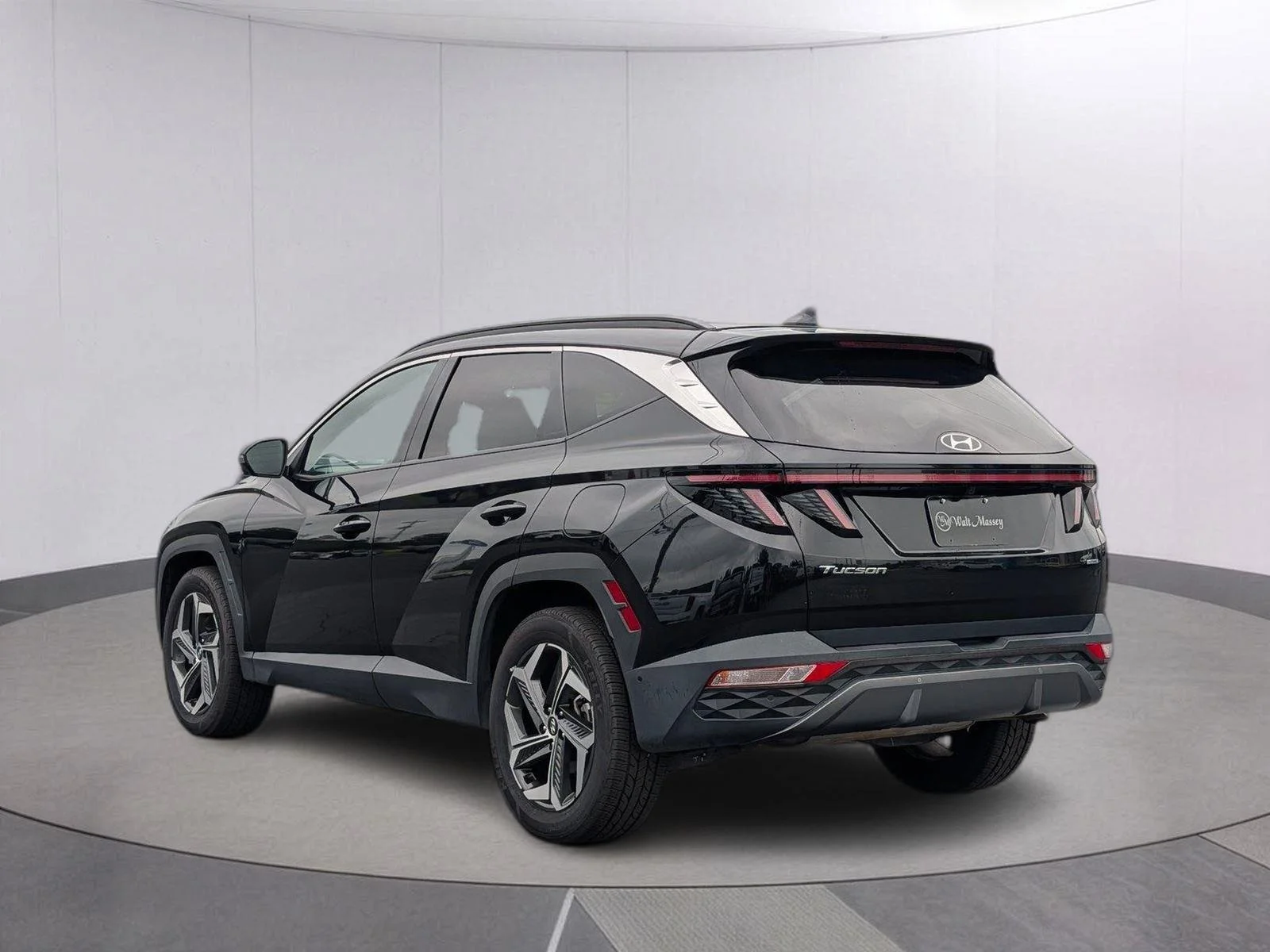 Used 2024 Black Pearl Hyundai Limited image 3