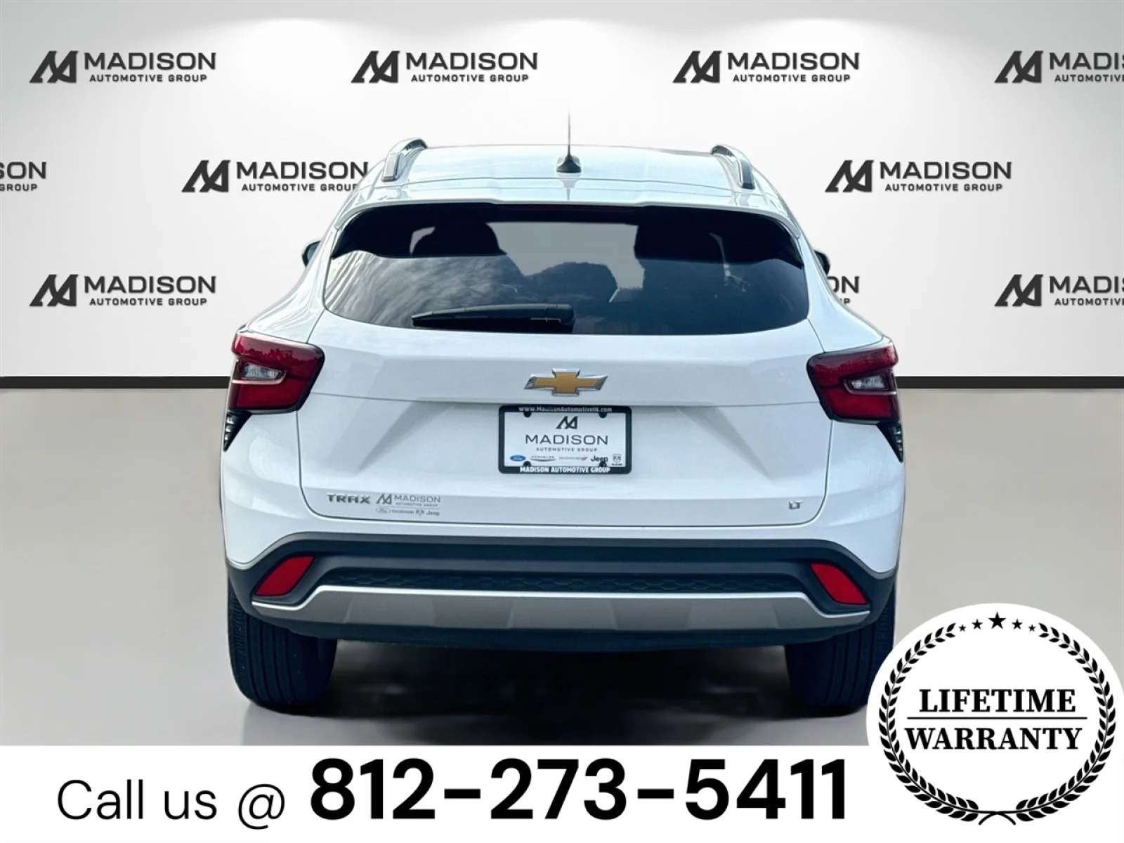 Used 2025 WHITE Chevrolet LT image 6