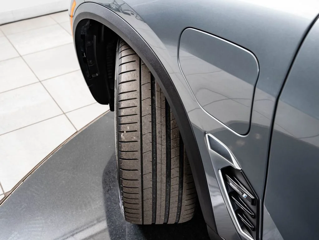 Used 2024 Skyscraper Gray Metallic BMW xDrive50e image 50