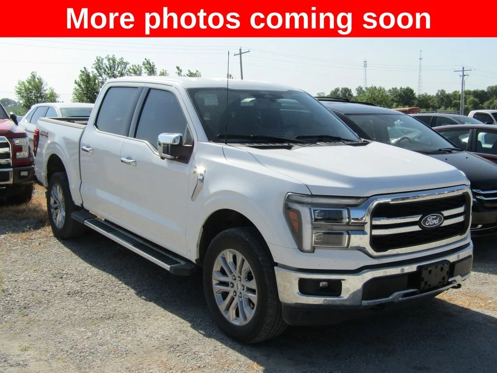 Used 2025 White Ford Lariat image 7
