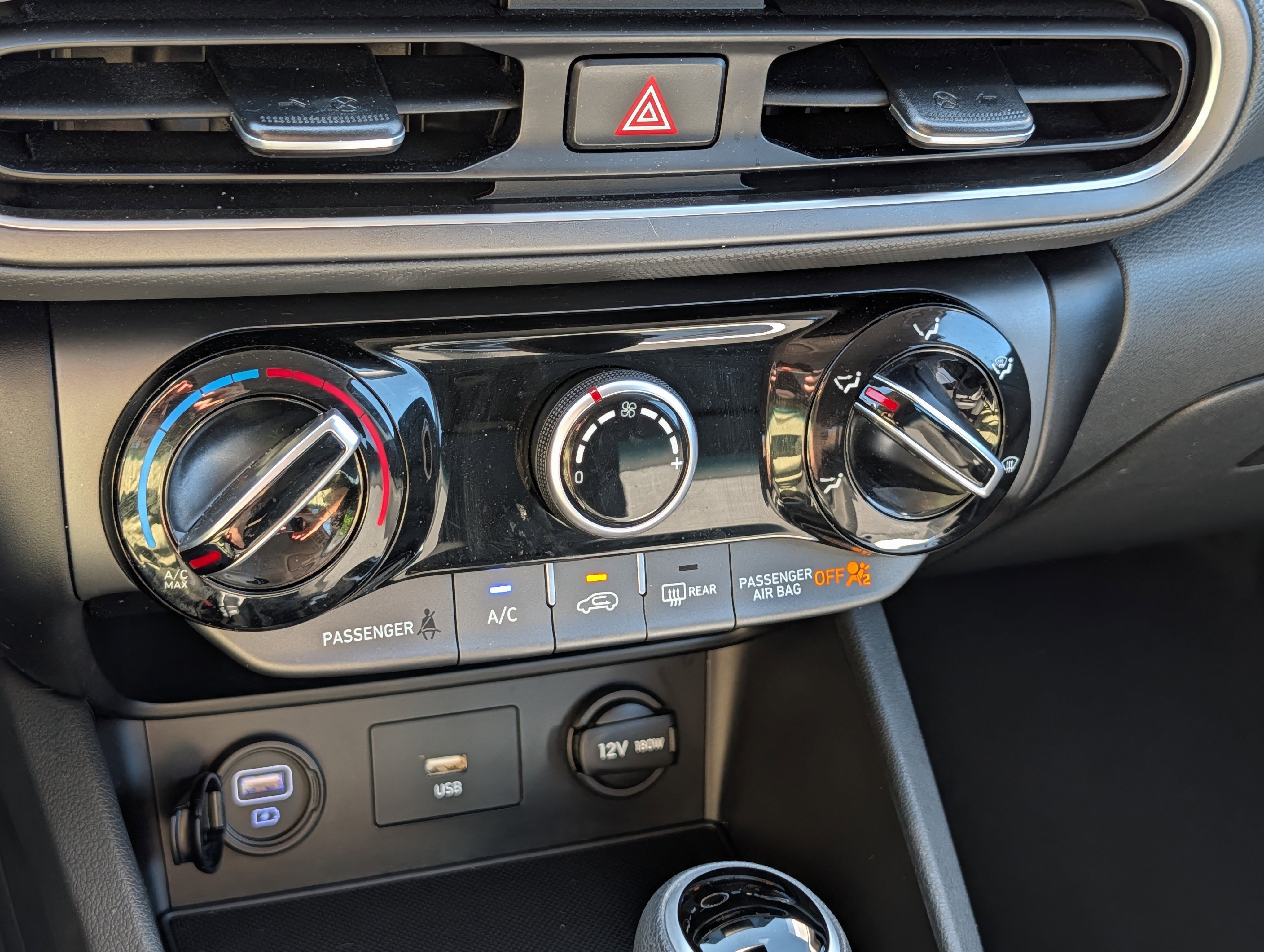 2023 Hyundai Kona SEL - Photo 23