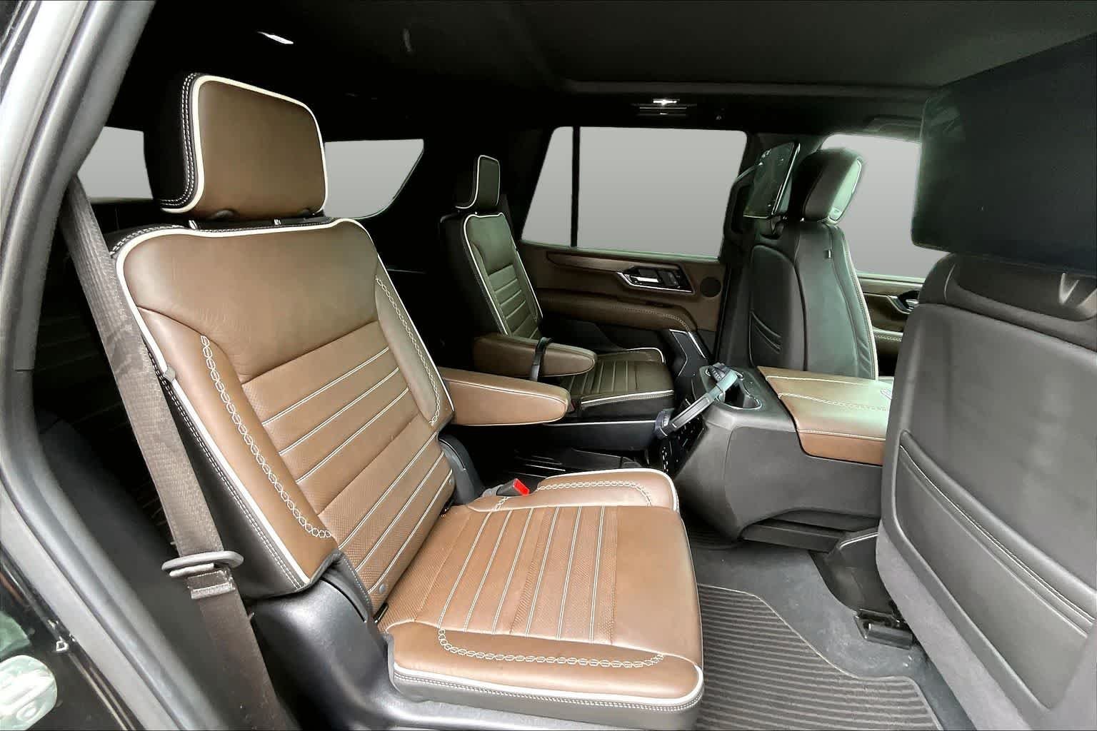Used 2025 Onyx Black GMC Denali Ultimate image 20