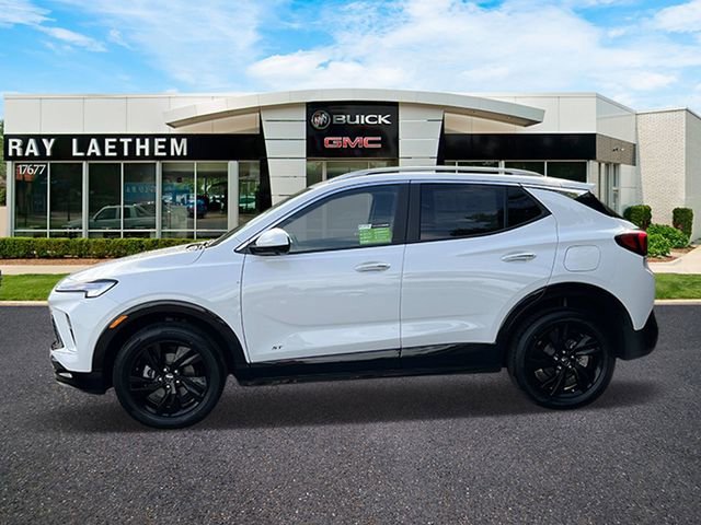 2026 Buick Encore GX Sport Touring - Photo 2