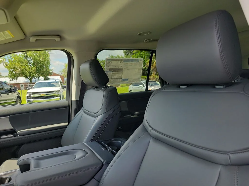 New 2027 Star White Metallic Tri-Coat Ford Active image 19