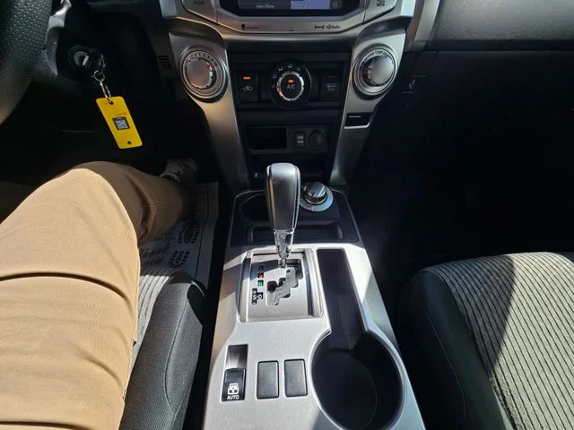 Used 2018 Super White Toyota SR5 image 13