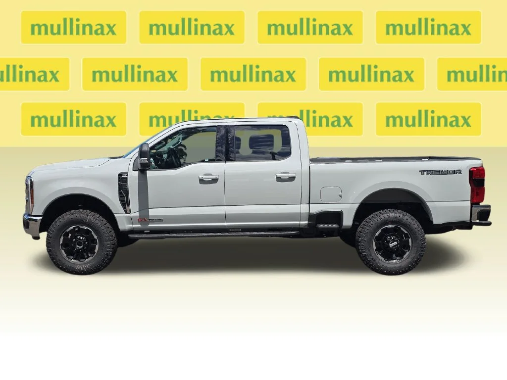 New 2026 White Ford XLT image 9