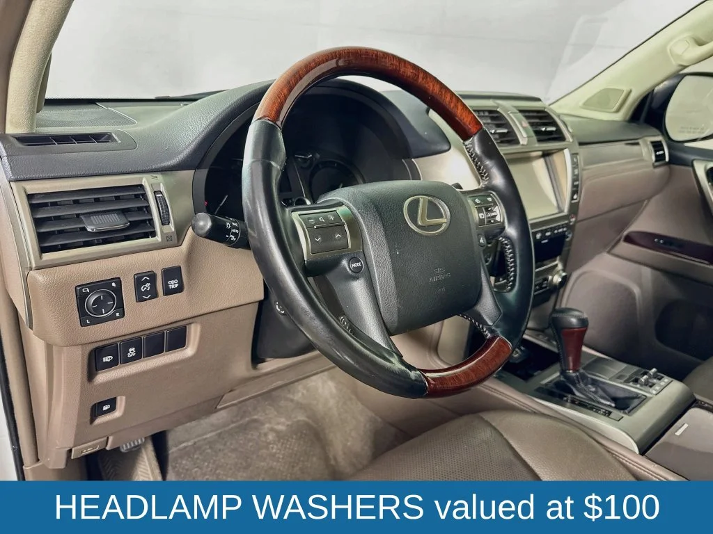 Used 2016 White Lexus 460 image 10