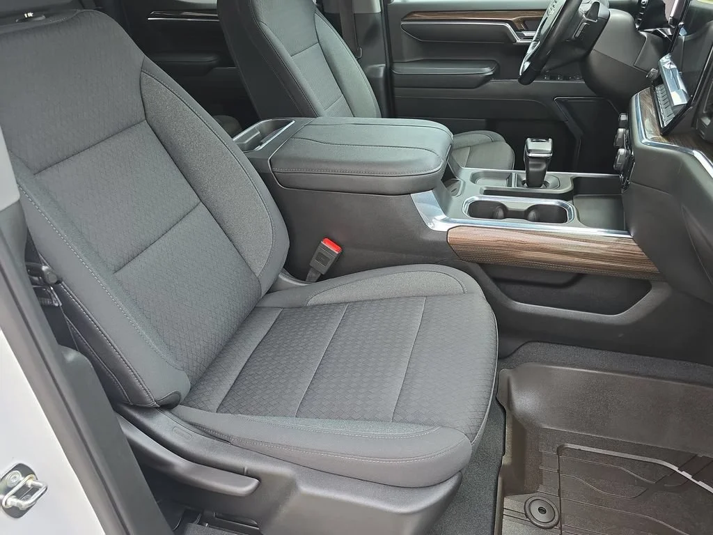 2023 Chevrolet Silverado 1500 LT - Photo 29