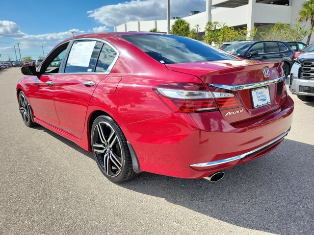 Used 2017 Basque Red Pearl II Honda Sport image 4