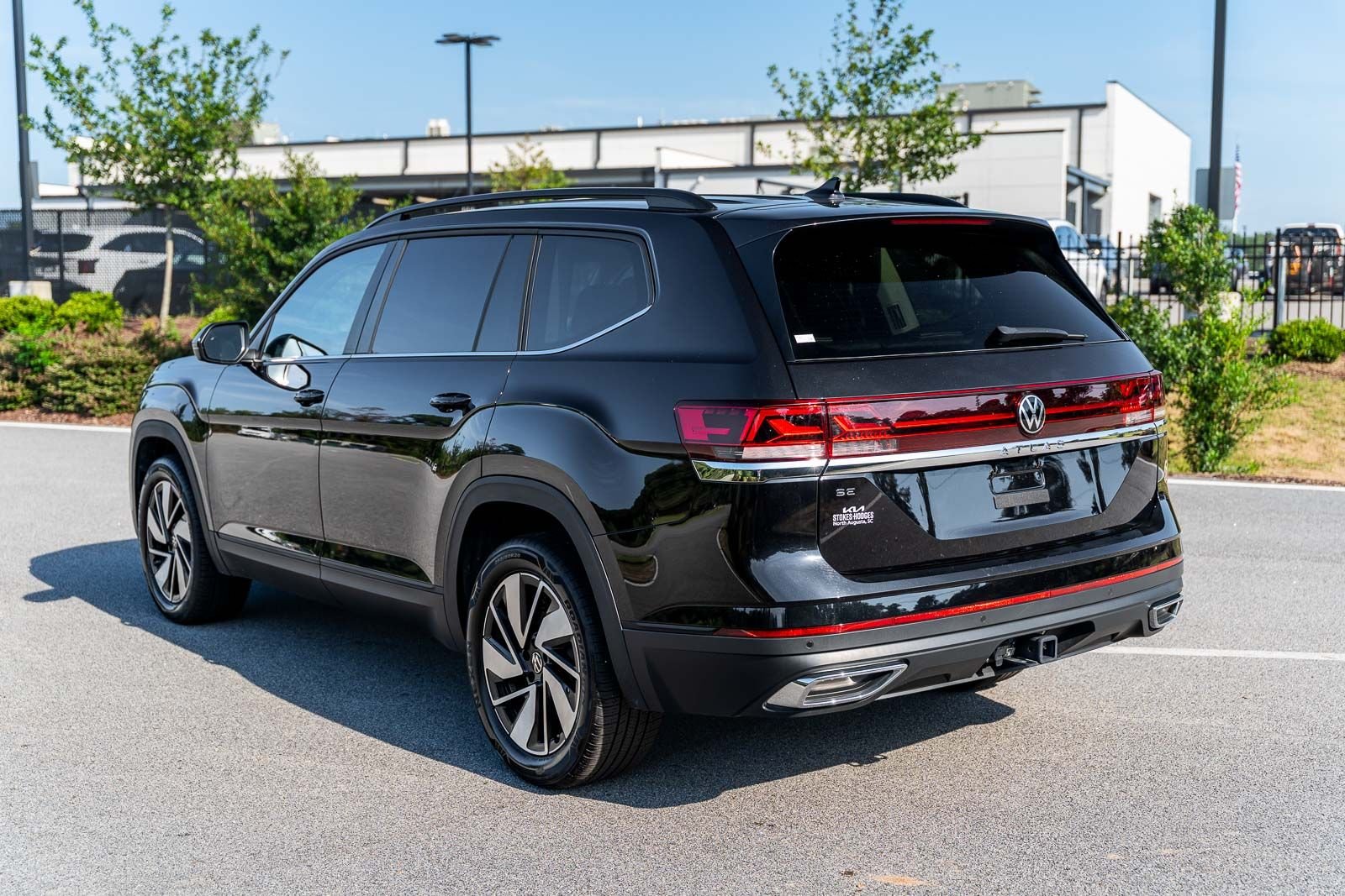 Used 2026  Volkswagen SE w/Technology image 5