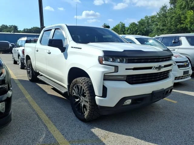 Used 2022 Summit White Chevrolet RST image 4