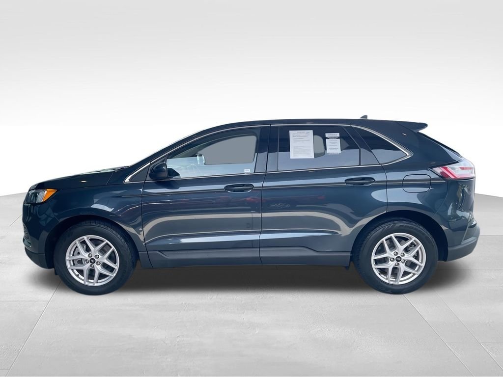 Used 2023 Blue Ford SEL image 5