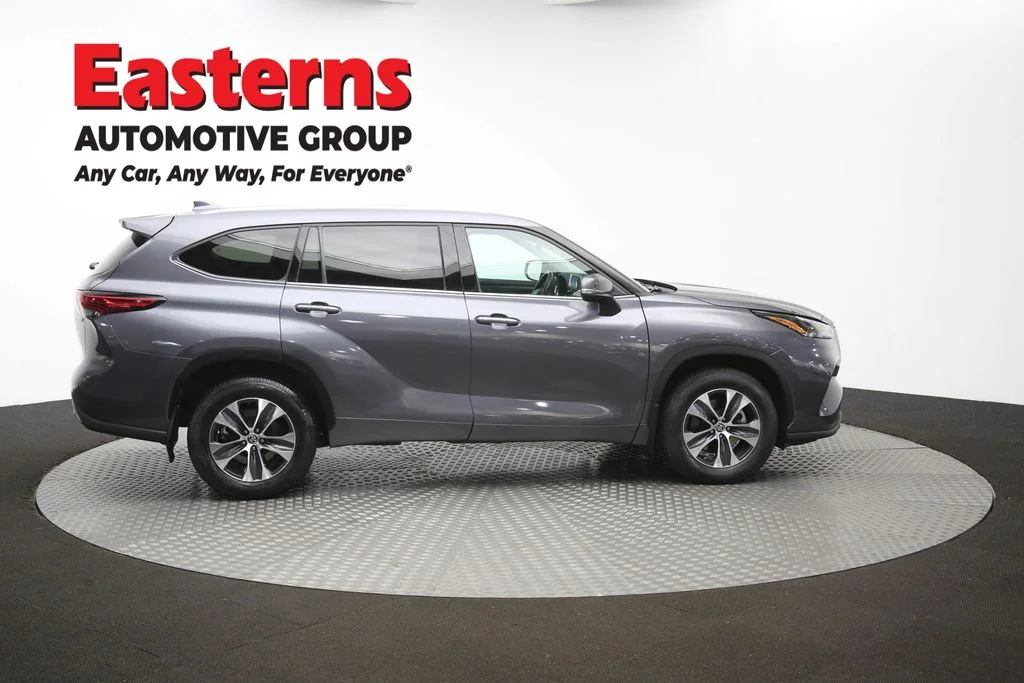 Used 2022 Gray Toyota XLE image 46
