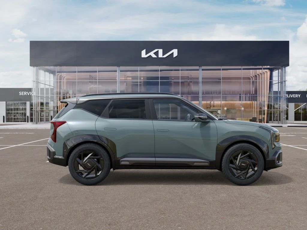 New 2027 Iceberg Green Kia X-Line SX image 7