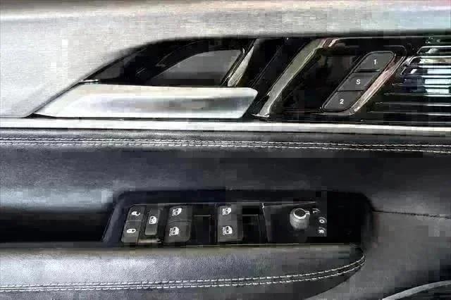 New 2026 High Gloss Black Exterior Paint Jeep Grand Wagoneer image 11