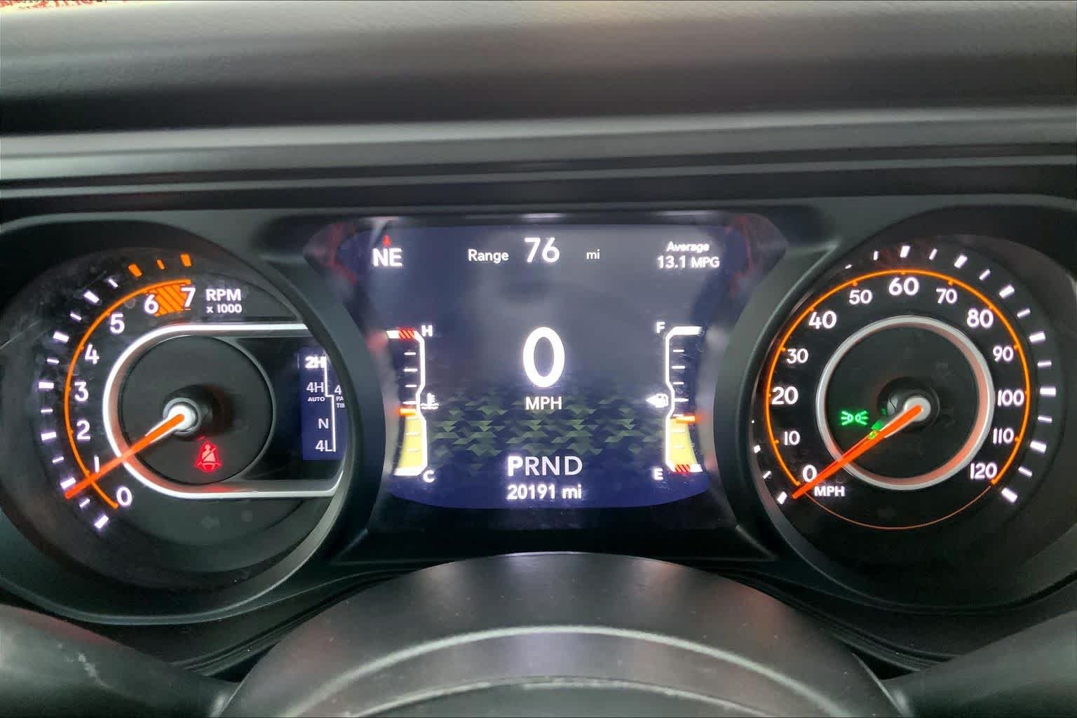 Used 2024 Earl Clearcoat Jeep Rubicon X image 26