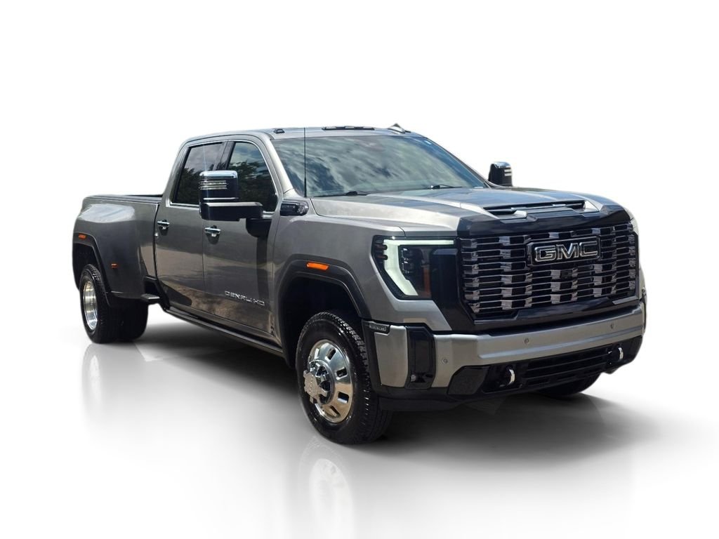Used 2025 Silver GMC Denali Ultimate image 3