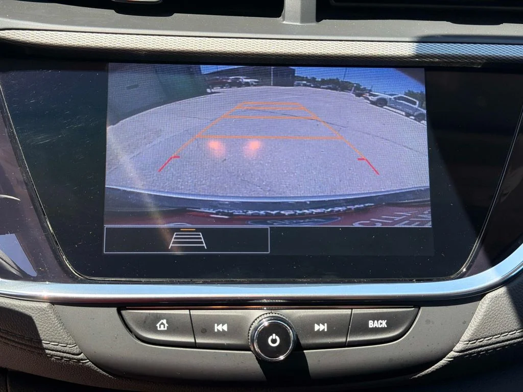 Used 2023 Red Buick Select image 26