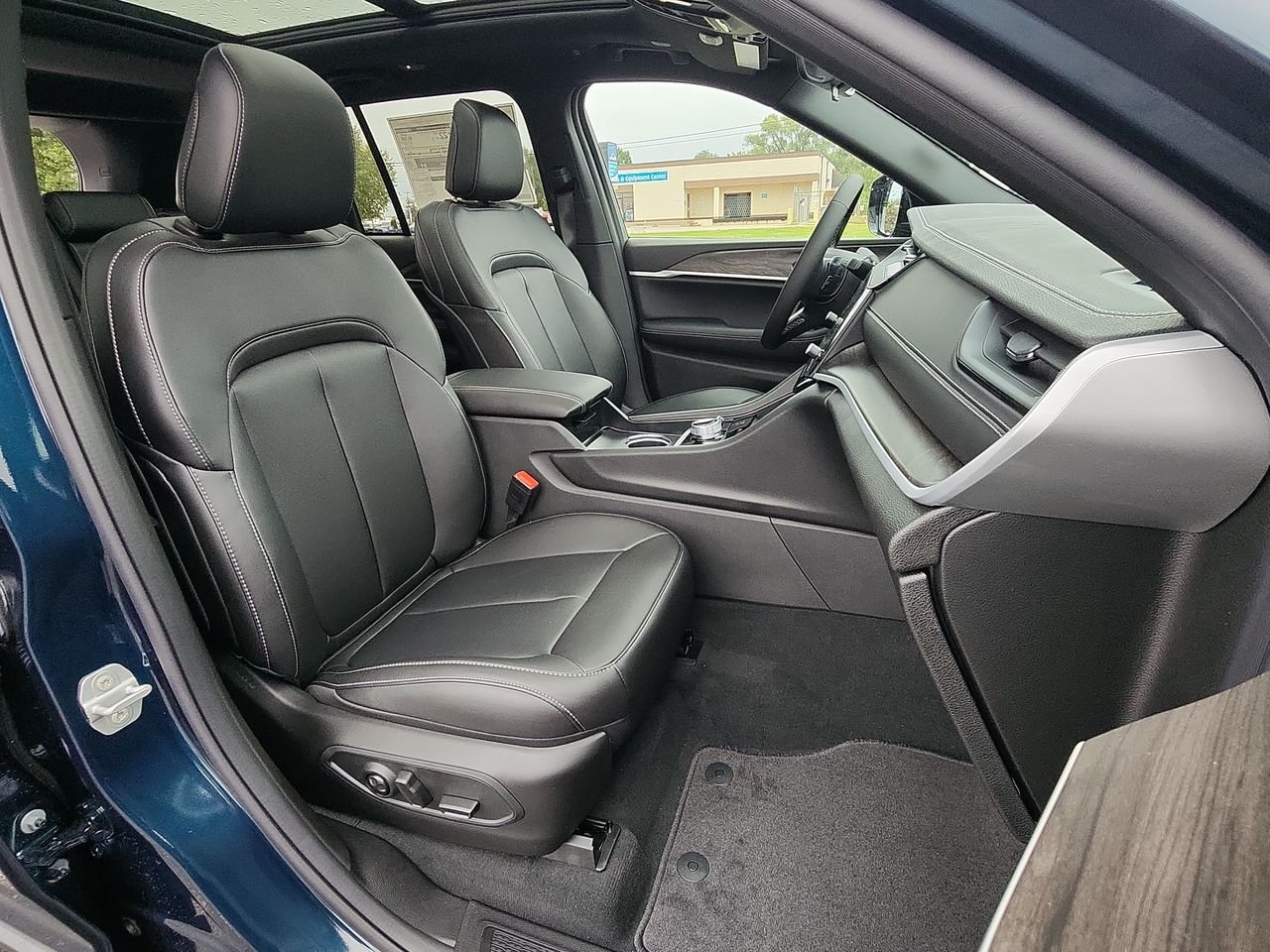 New 2027 Blue Jeep Limited image 25