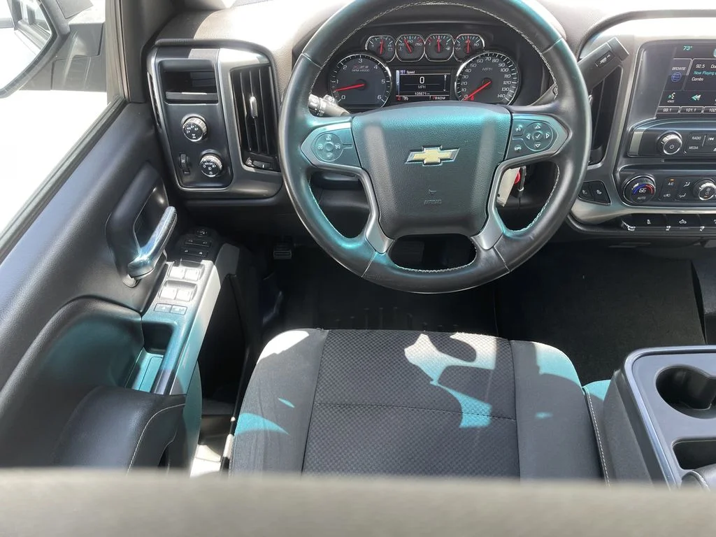 Used 2014 Silver Ice Metallic Chevrolet LT image 12
