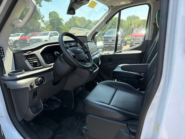 New 2026 Oxford White Ford Cargo Van image 7