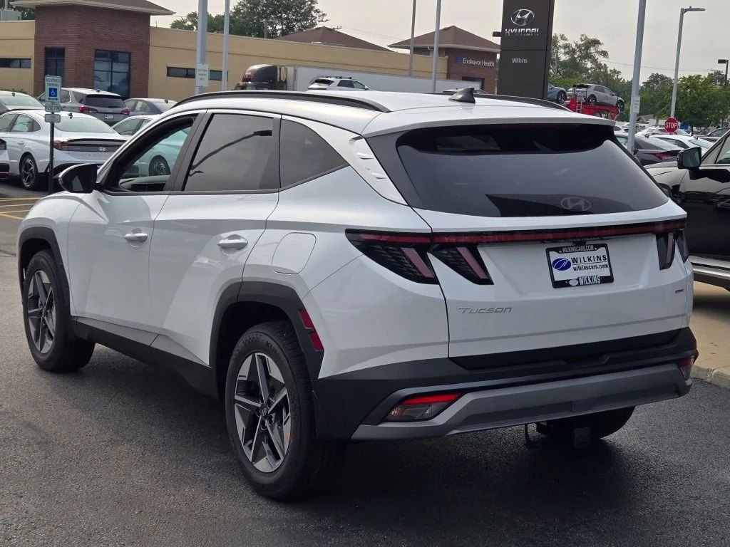 New 2026 White Pearl Hyundai SEL Premium image 15