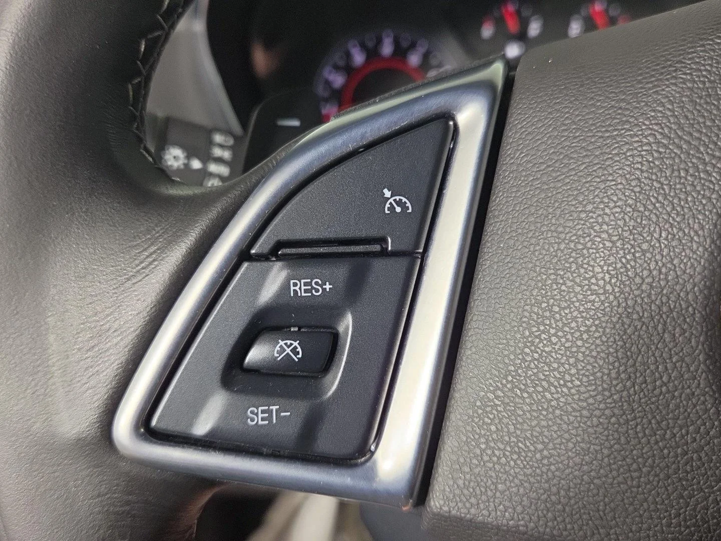 Used 2022 Satin Steel Metallic Chevrolet 1LT image 20