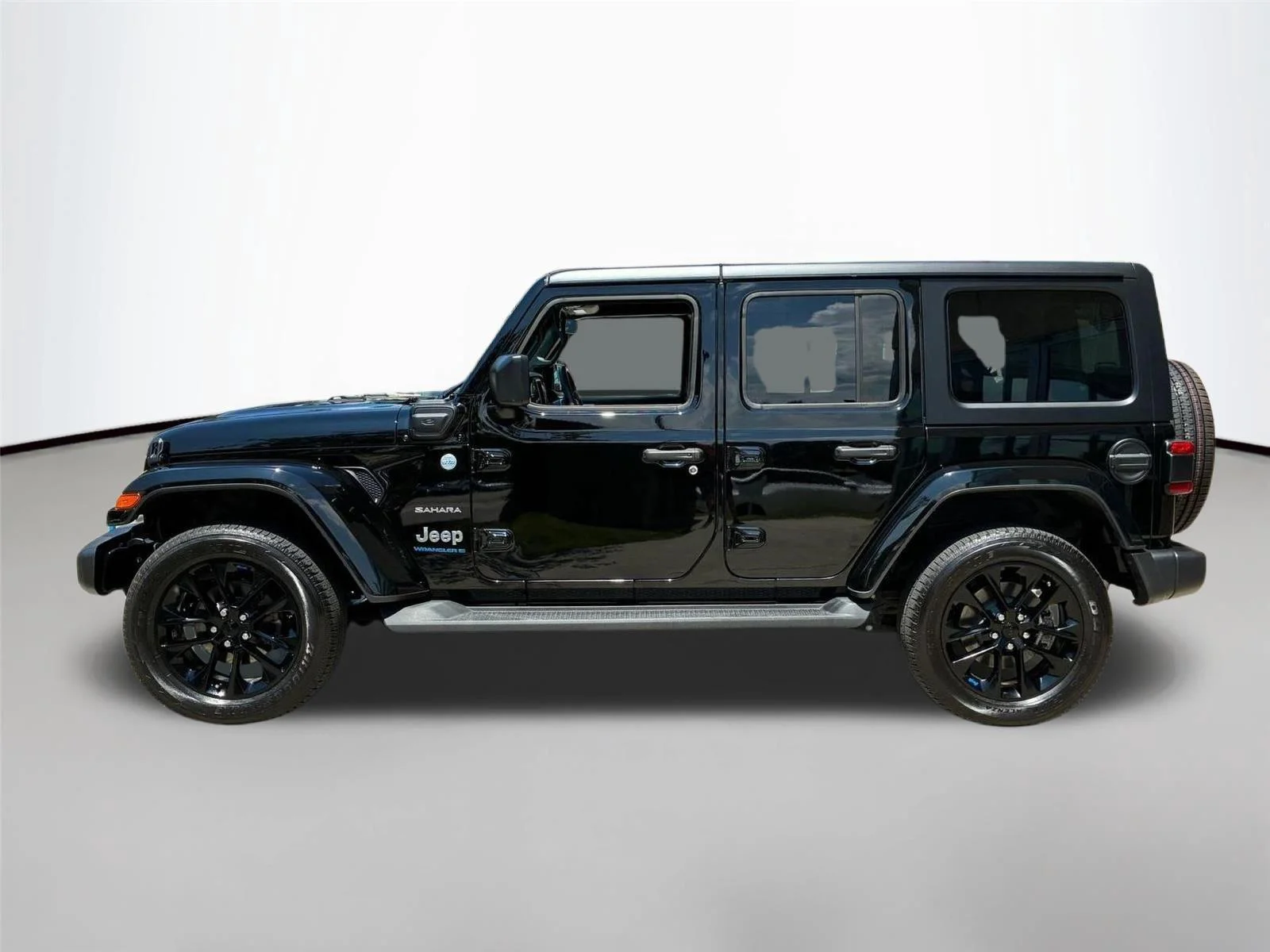 Used 2023 Black Clearcoat Jeep Sahara image 2