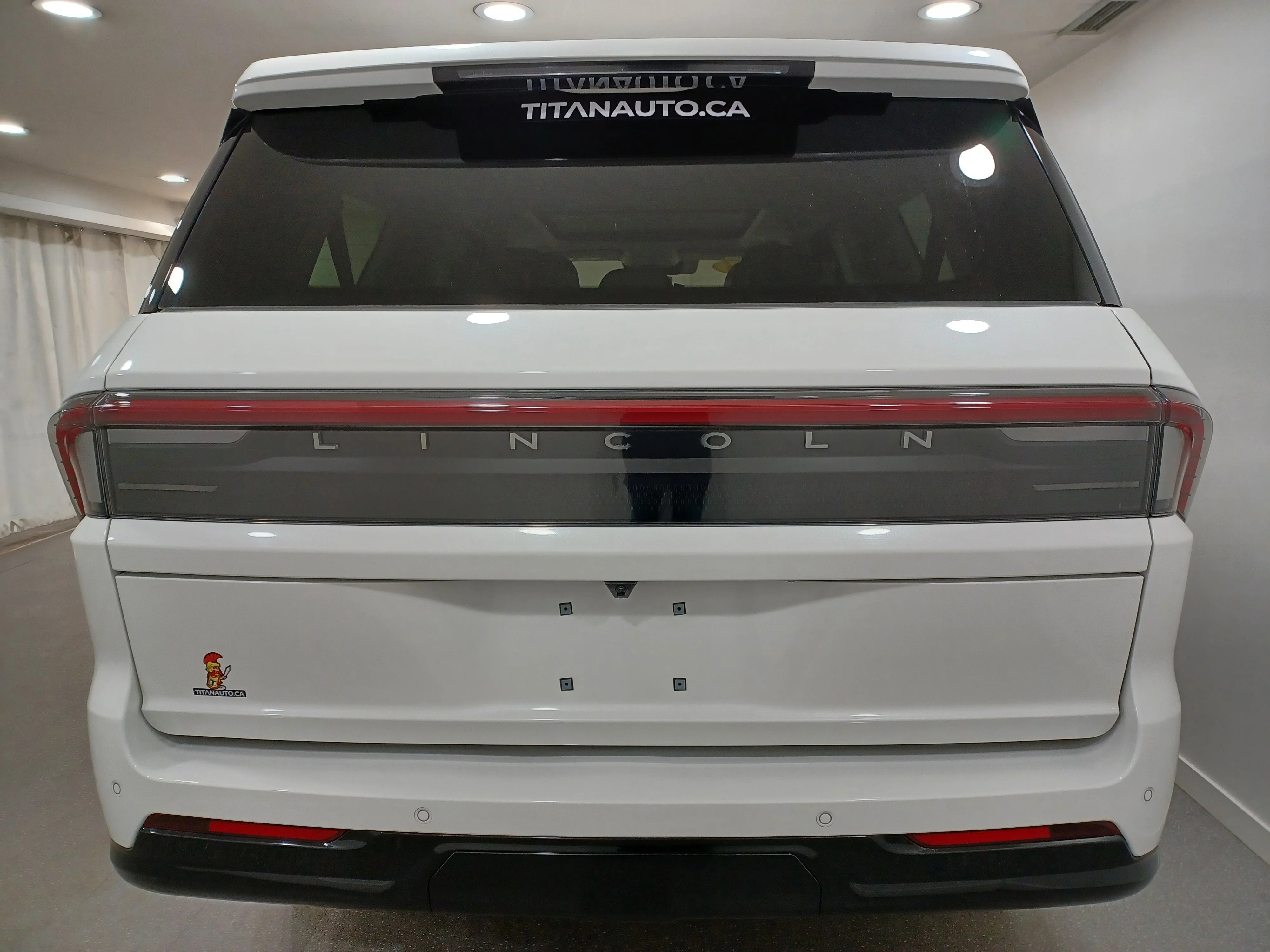 Certified Used 2025 Pristine White Metallic Tri-Coat Lincoln Reserve* NO LUX TAX!! | 7 Pass | Adaptive Cruise | Nav | 360 Cam | Cooled Massage Seats | Pano Roof image 27