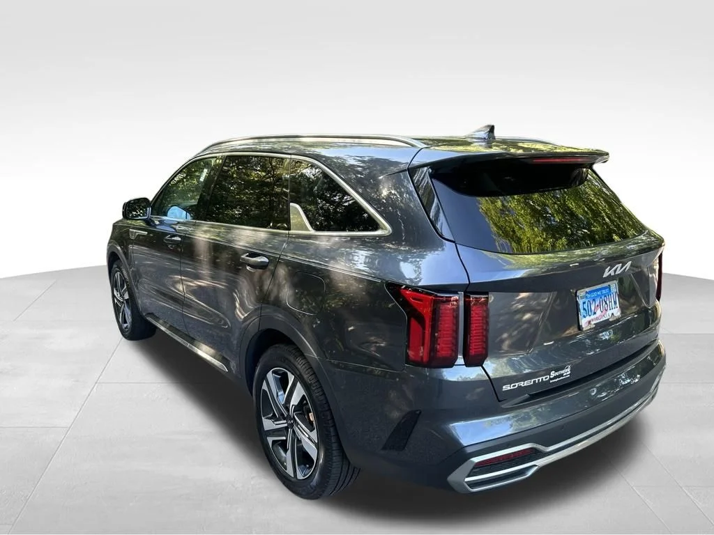 Used 2023 Gray Kia EX image 3