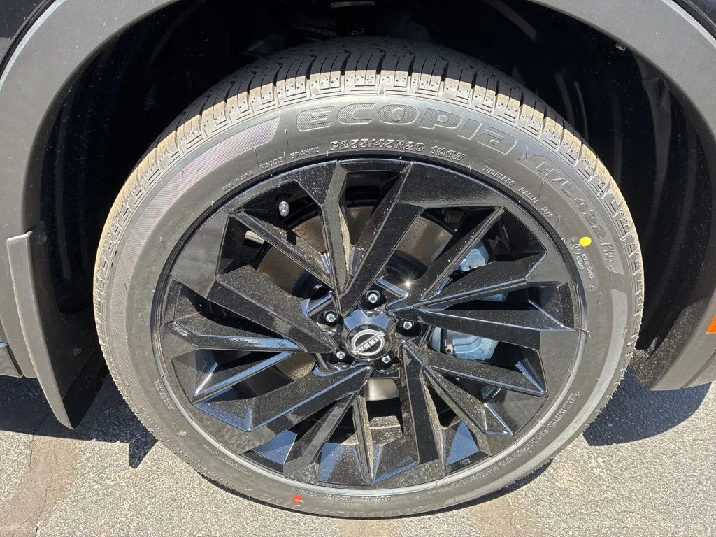 New 2026 Black Nissan Platinum image 9
