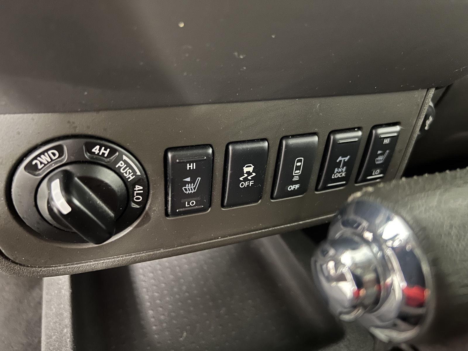 Used 2019 Brilliant Silver Metallic Nissan PRO-4X image 18